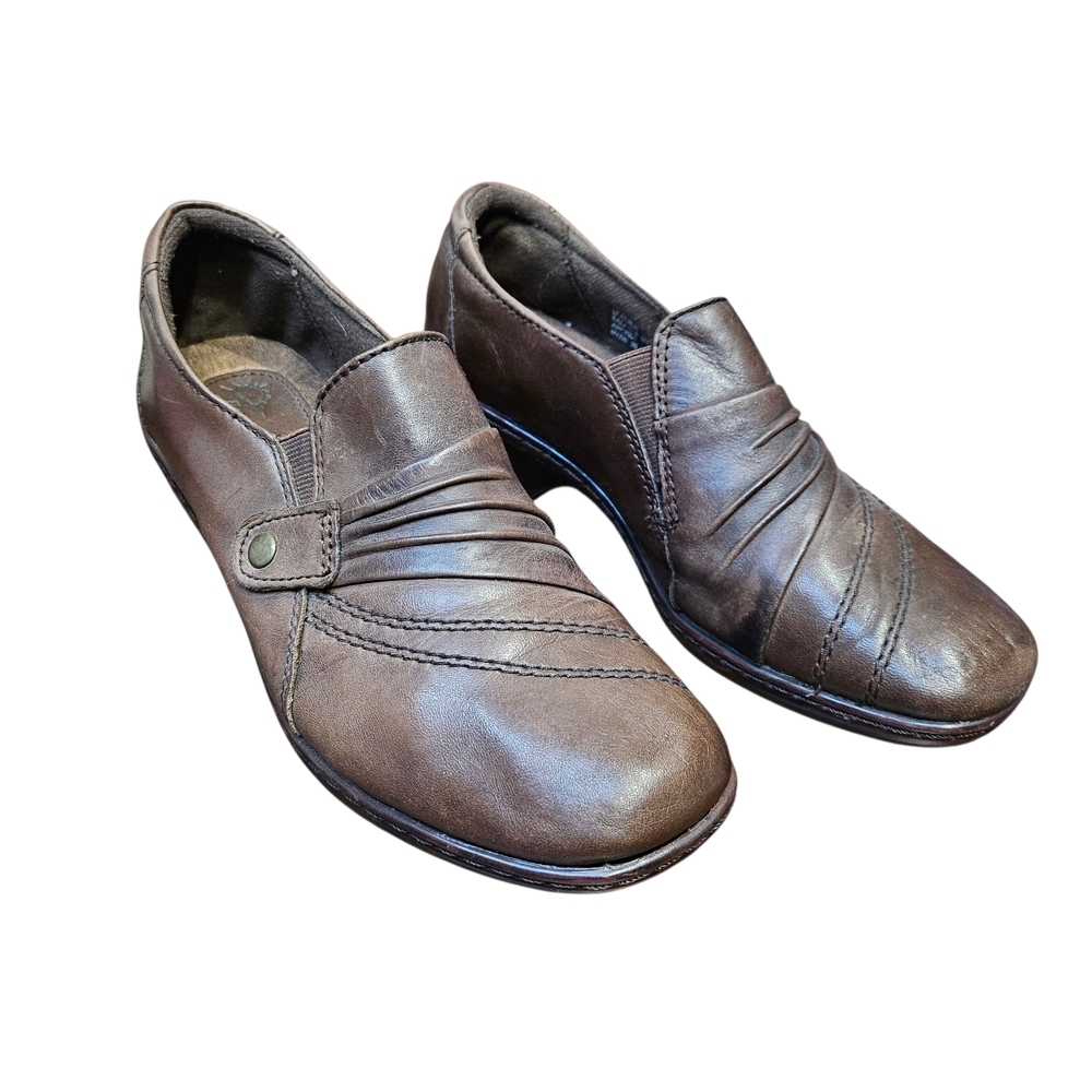 Earth Origins Archer Brown Leather Slip On Clogs 1.75in Heel Size 7
